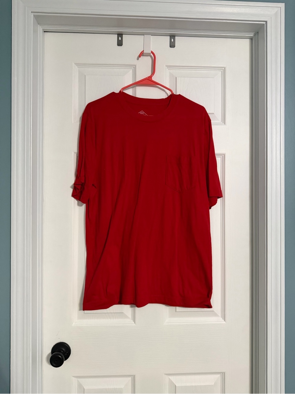 St. John's Bay Men's Red Pocket T-Shirt Size L